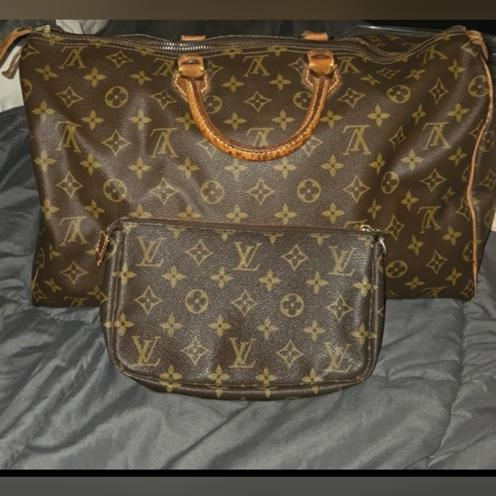 ⚠️Sold ⚠️ Vintage Speedy 40